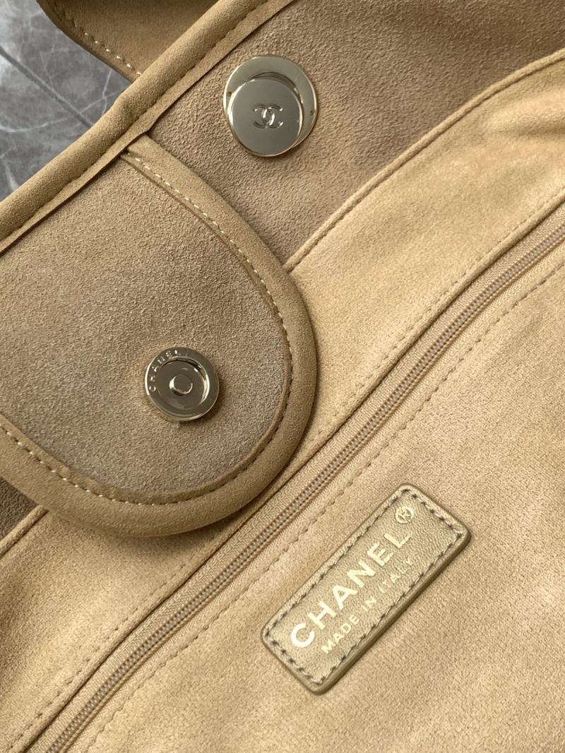 Ch**el shopping bags